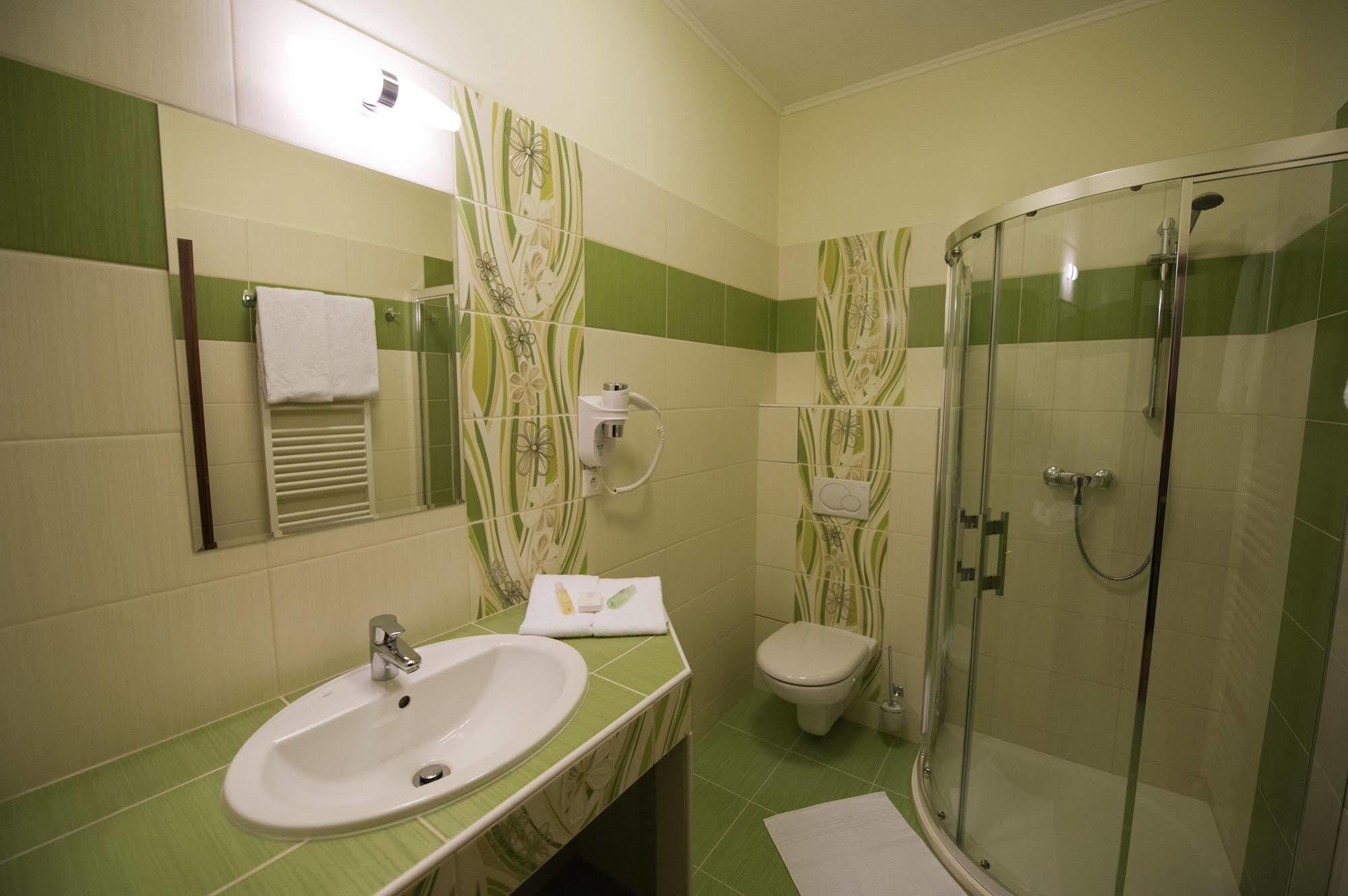 Wellness Hotel Spark มาลาสกี ภายนอก รูปภาพ